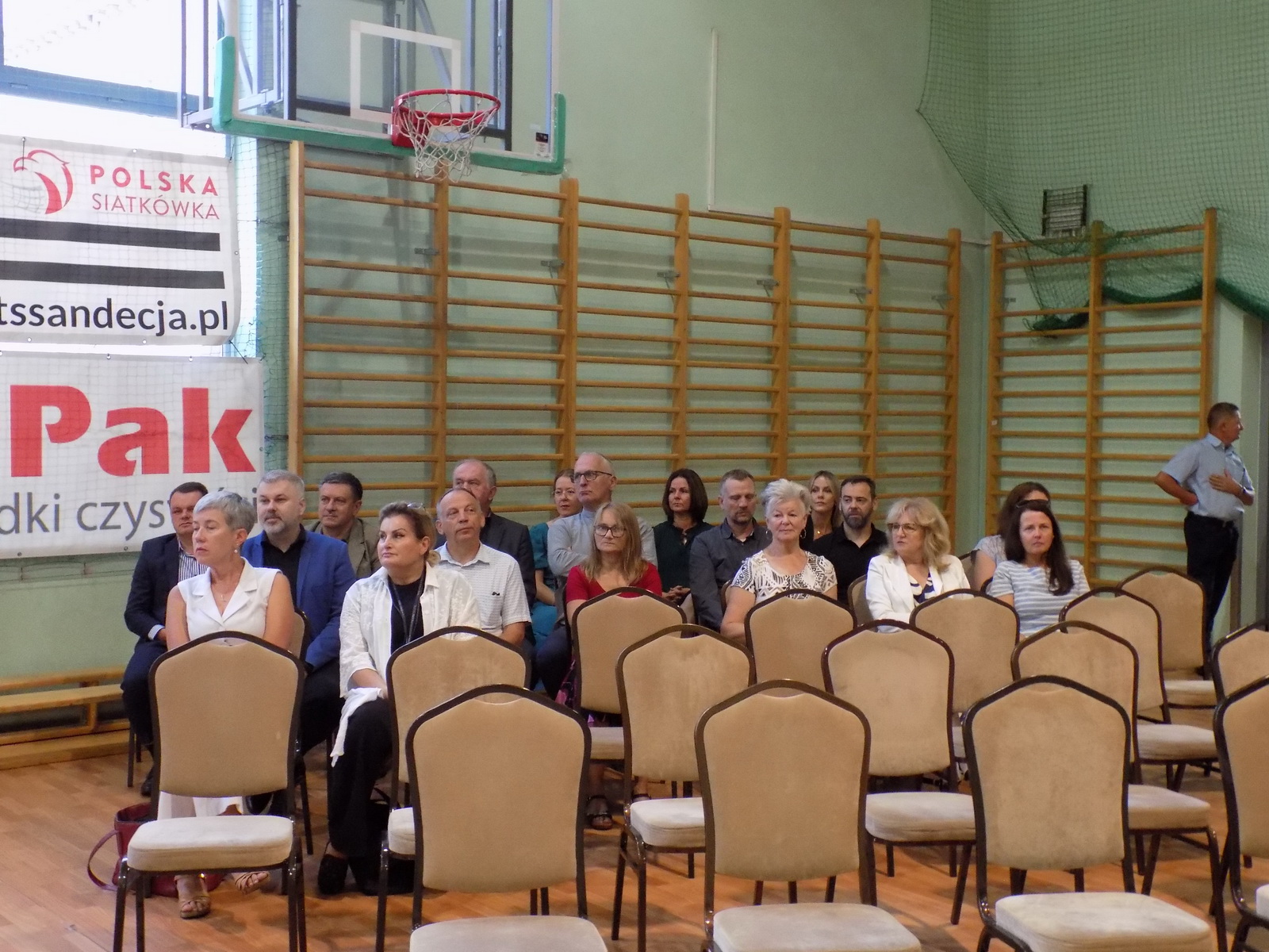 Zdjęcie Rozp roku 2025-2026 (23)8f8730ef-5a7c-4401-90cb-50efbbb4b89b.JPG w galerii Uroczyste rozpoczęcie roku szkolnego 2025/2026